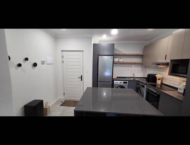 3 BEDROOM APARTMENT FOR SALE IN WESTBROOK